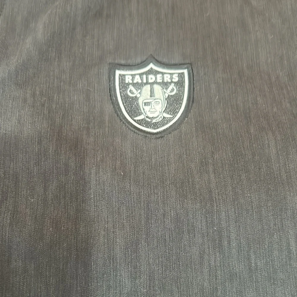Nike Las Vegas Raiders NFL On Field Long Sleeve Shirt Mens Large Dri Fit PW